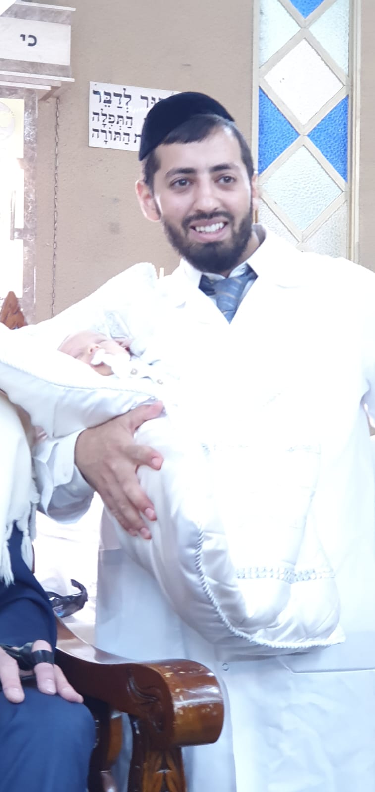 המוהל יוסף בלנרו בברית מילה