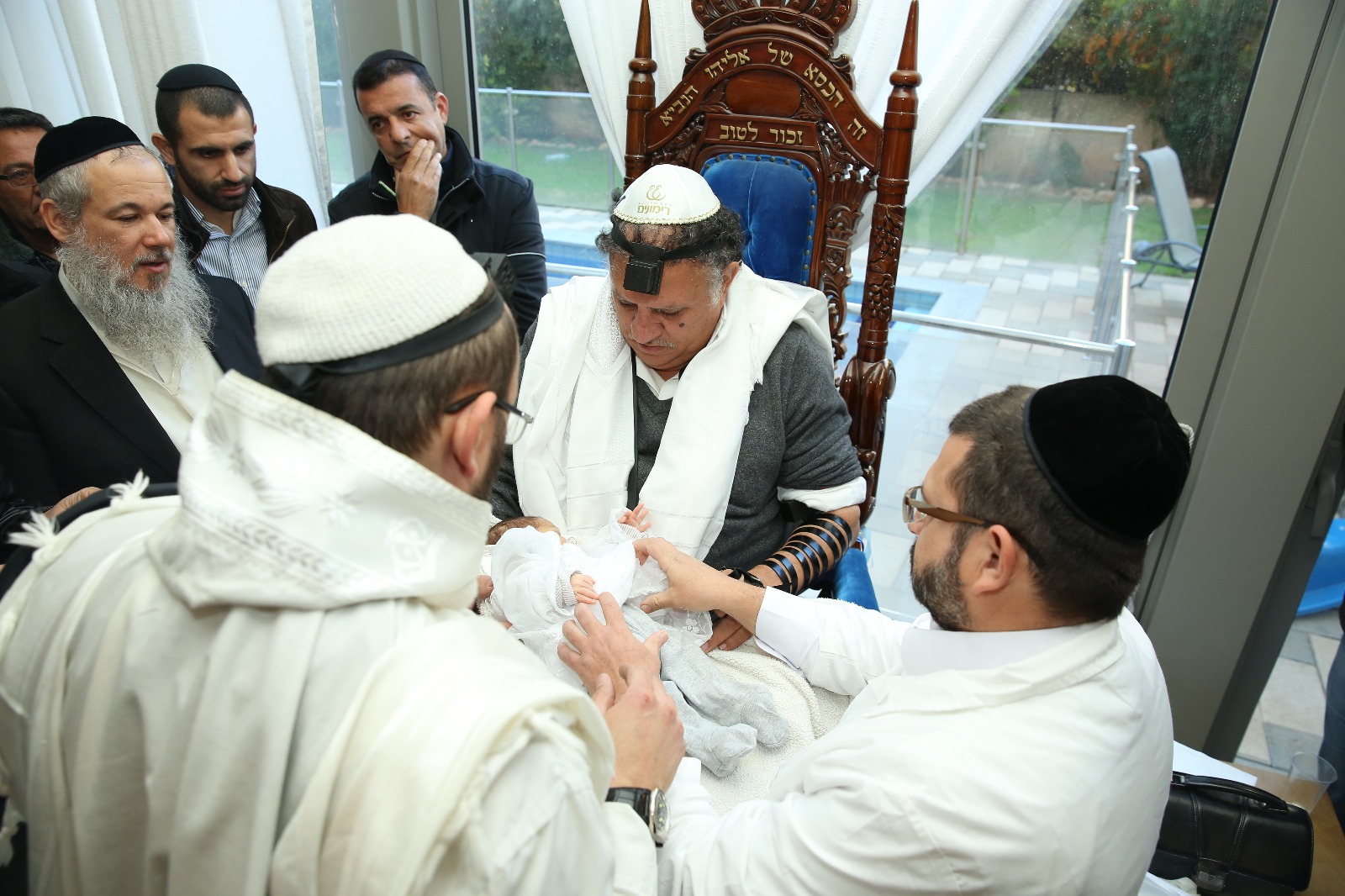 המוהל יוסף בלנרו בברית מילה